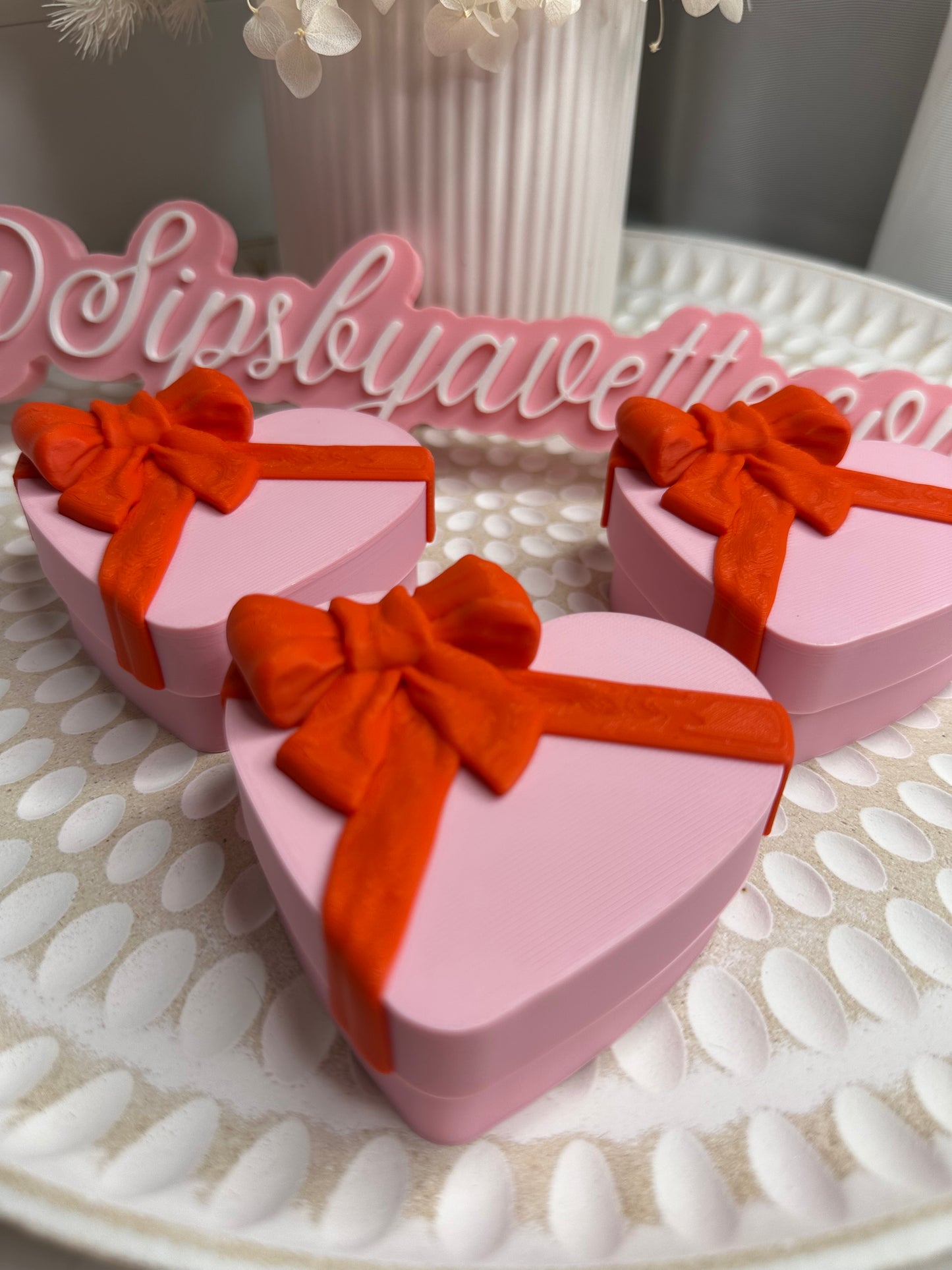 CHOCOLATE HEART BOX CLICKER